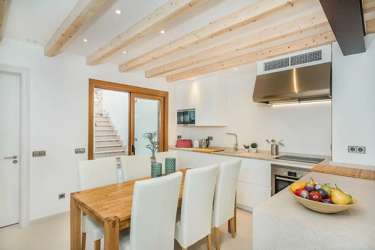 Townhouse Can Coa By Sunvillas Mallorca Pollenca Spain